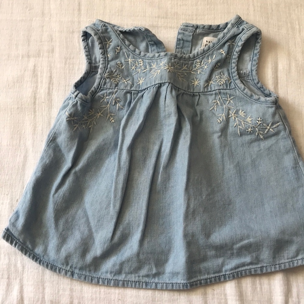 🔥 4 for $25🔥 BabyGap denim tank top